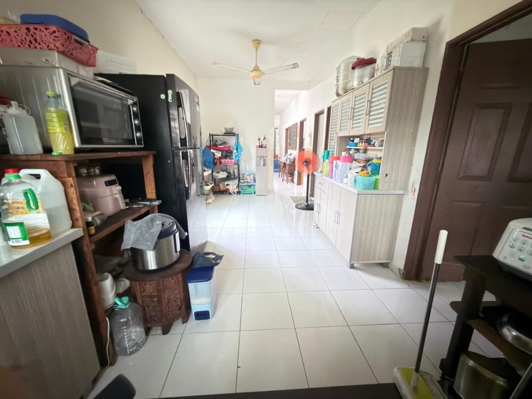 CONER LOT 4 Bed, 2 Bath - Image 2