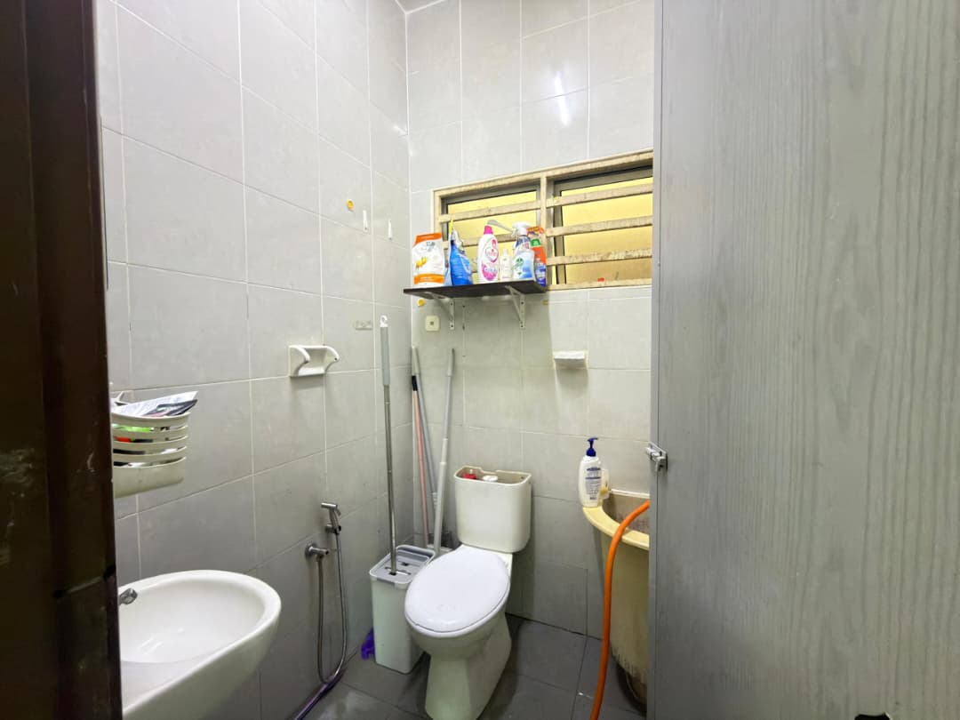 CONER LOT 4 Bed, 2 Bath - Image 4