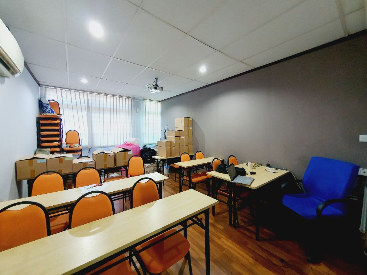 SHOPLOT NEAR WANGSA WALK FOR SALE - Image 11
