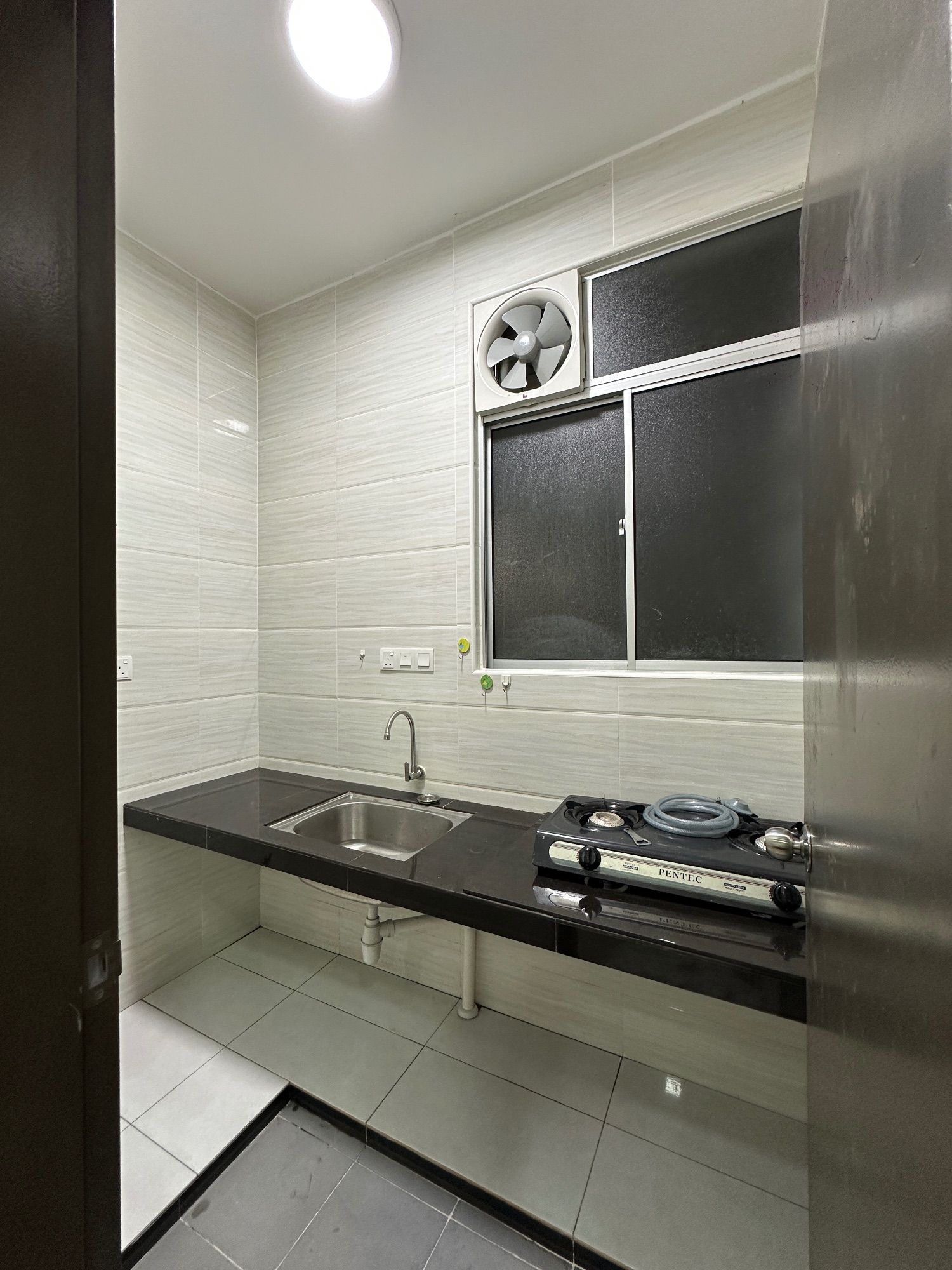 The Henge @ Kepong | Partially Furnished Condo for Rent (READY TO MOVE IN) - Image 13