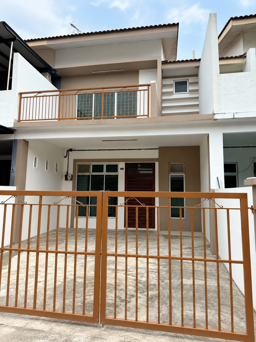 Exterior - Taman Scientex Jaya Senai House for Sale | Freehold | RM430K - Image 1