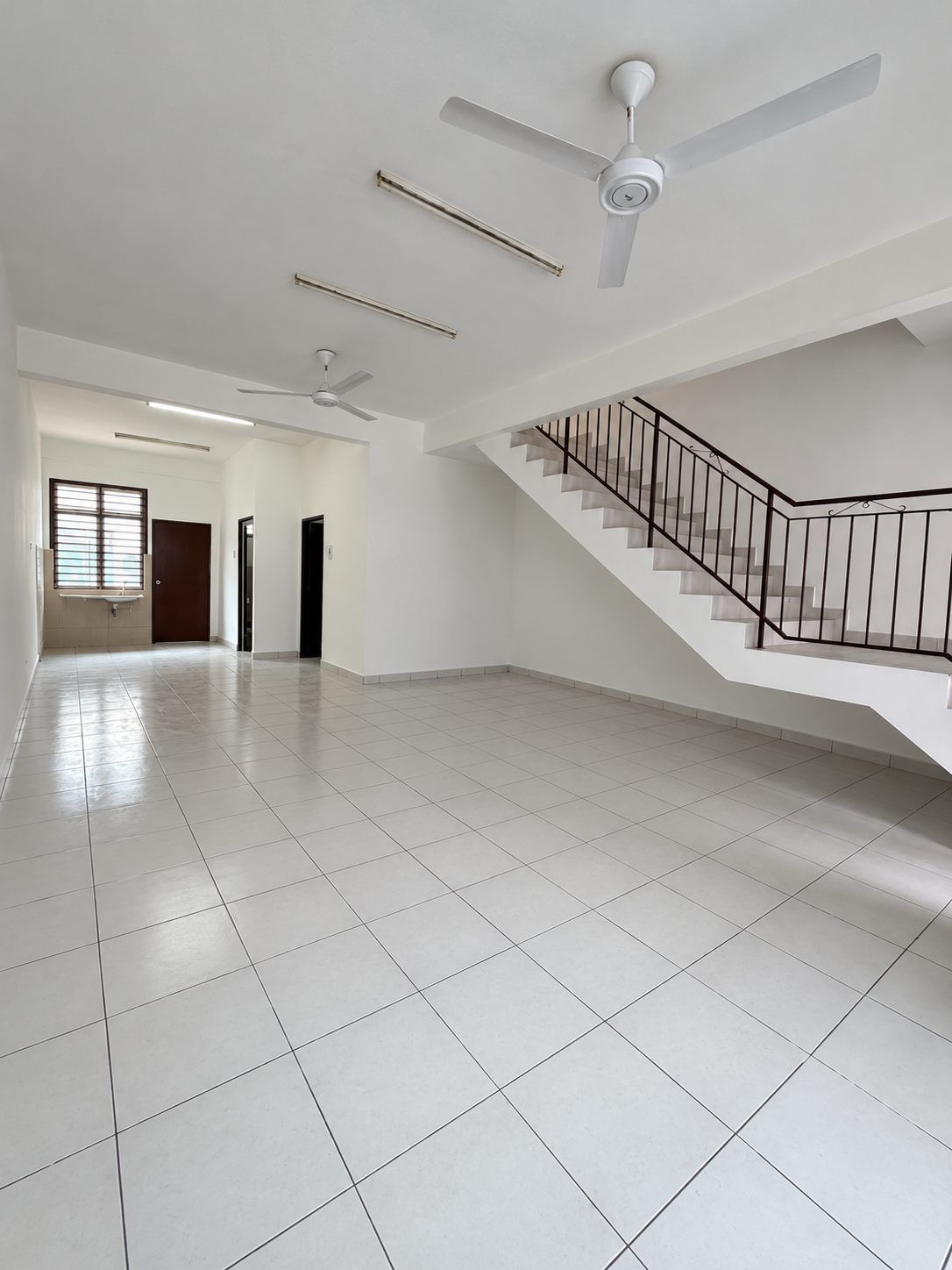 Living room - Taman Scientex Jaya Senai House for Sale | Freehold | RM430K - Image 2
