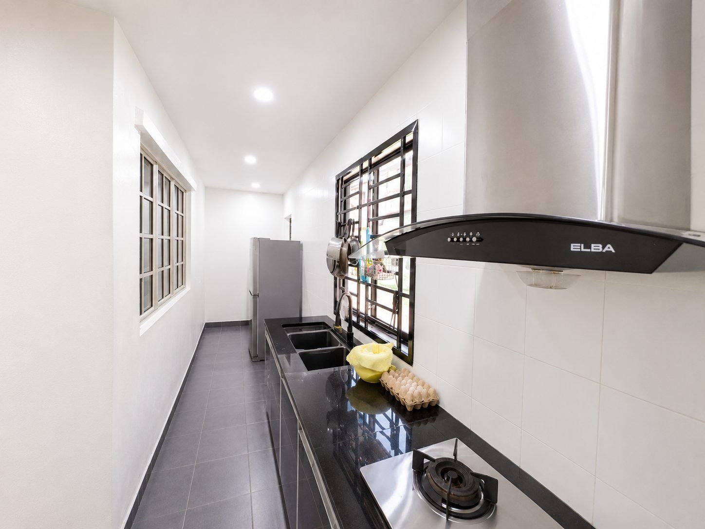 Kitchen - Double Storey Terrace Bandar Putra Kulai | 4 Bedroom 3 Bath | RM480K - Image 8