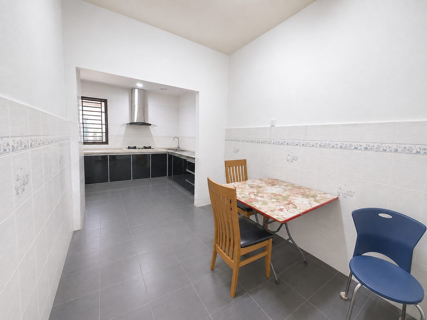 Dining - Double Storey Terrace Bandar Putra Kulai | 4 Bedroom 3 Bath | RM480K - Image 6