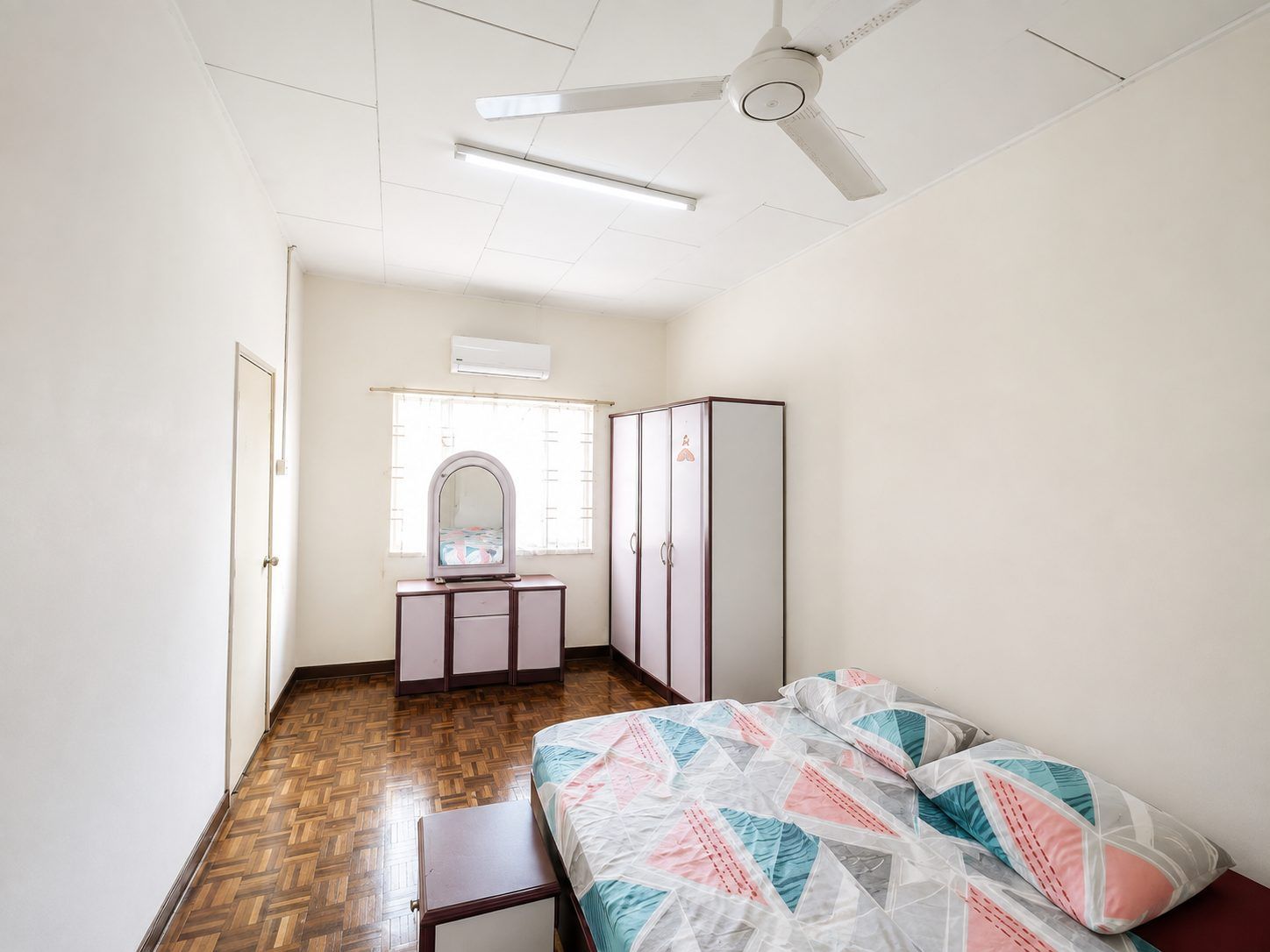 Bedroom - Double Storey Terrace Bandar Putra Kulai | 4 Bedroom 3 Bath | RM480K - Image 4