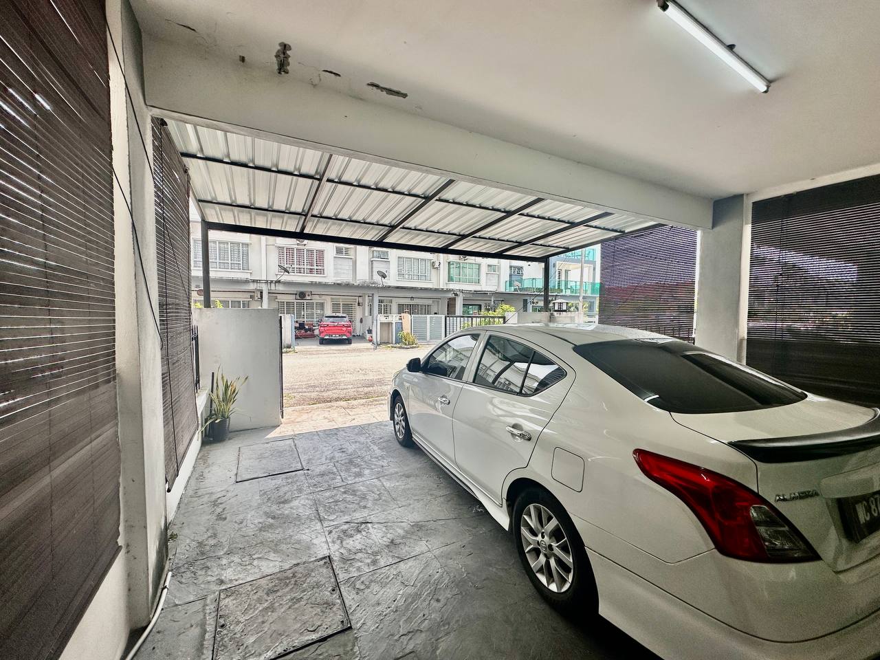 🔥🔥 BELOW MARKET VALUE🔥🔥[HOT AREA] DOUBLE STOREY TERRACE, TAMAN DESA RESTU, KOTA WARISAN, SEPANG. - Image 3