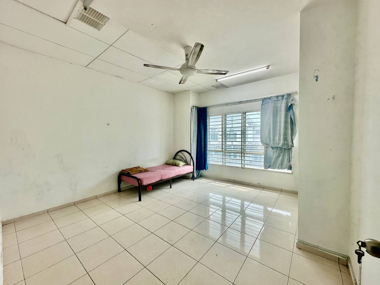 🔥🔥 BELOW MARKET VALUE🔥🔥[HOT AREA] DOUBLE STOREY TERRACE, TAMAN DESA RESTU, KOTA WARISAN, SEPANG. - Image 17