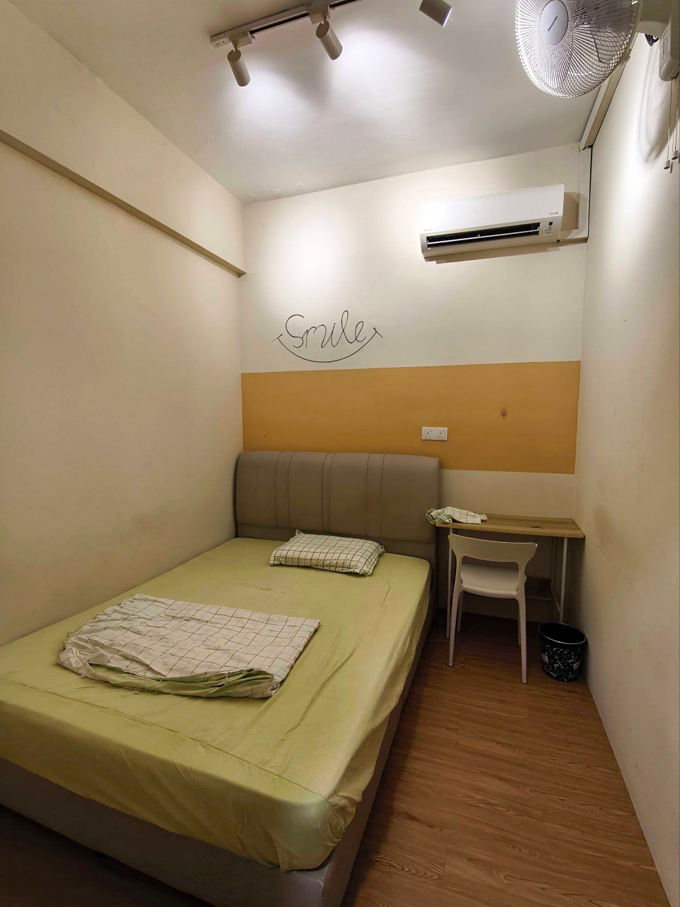 Bedroom - Rooms for Rent | Jalan Kenari, Bandar Putra Kulai - Image 5
