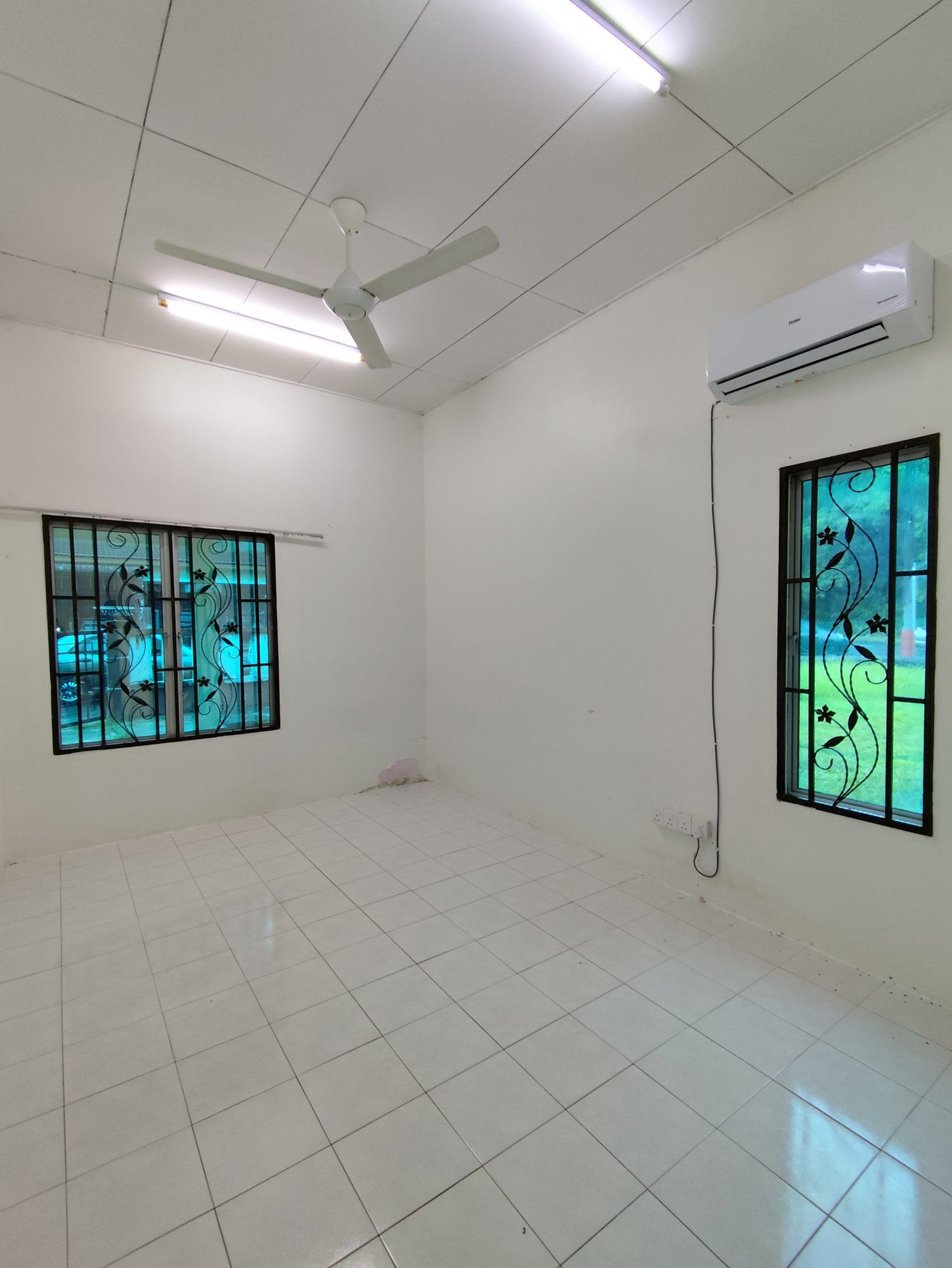 Single storey terrace house Jasper Jaya Galena Kristal Mutiara Templer - Image 4