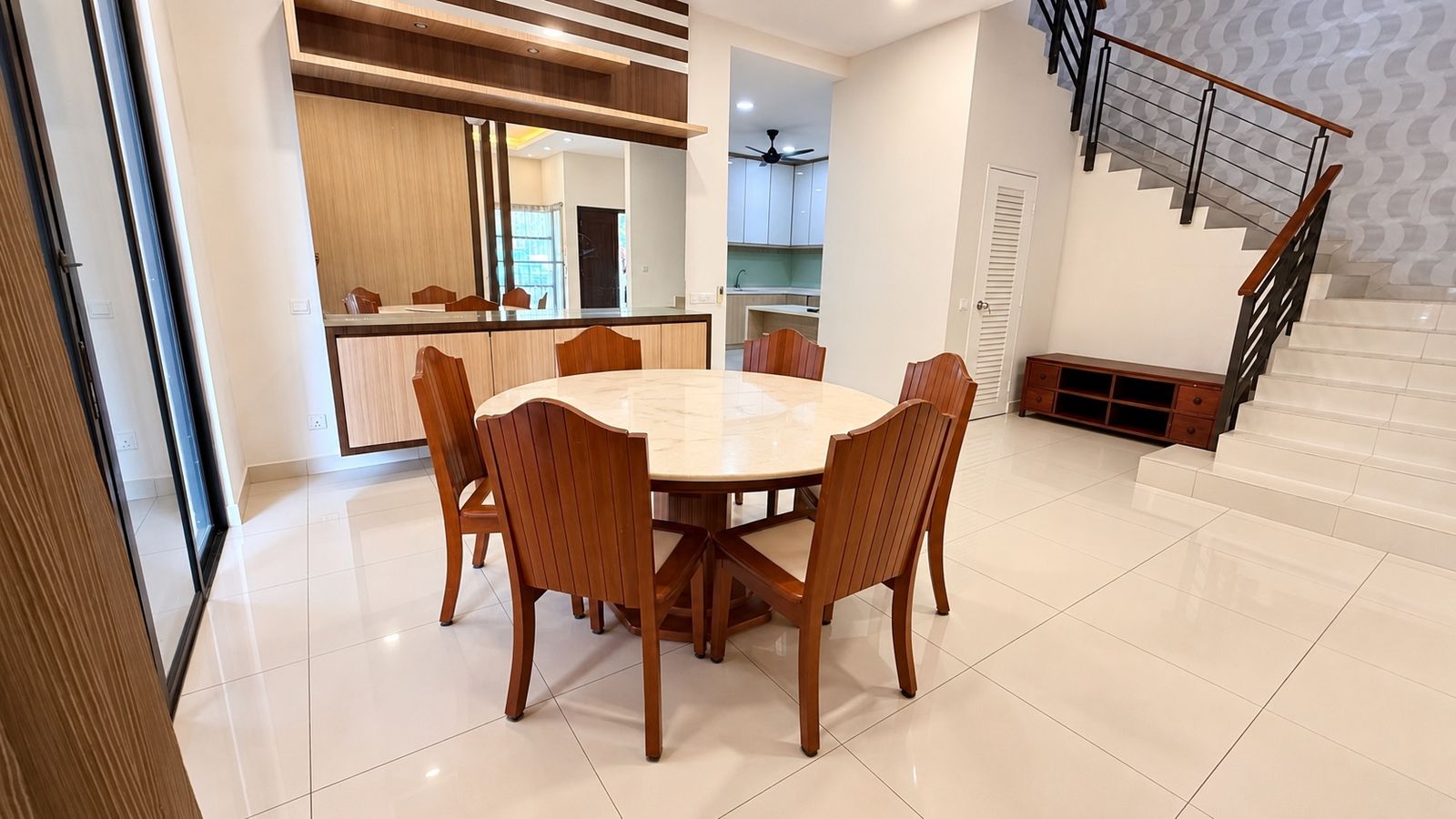 Fully Furnished 2-Storey Semi-D in Setia Damai 14, Setia Alam For Sale | 4,200 sqft Built-up - Image 8