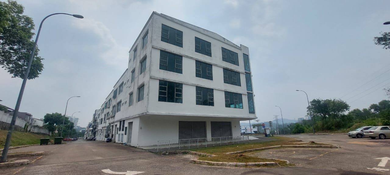 High Visability office facing LDP Highway - Image 3