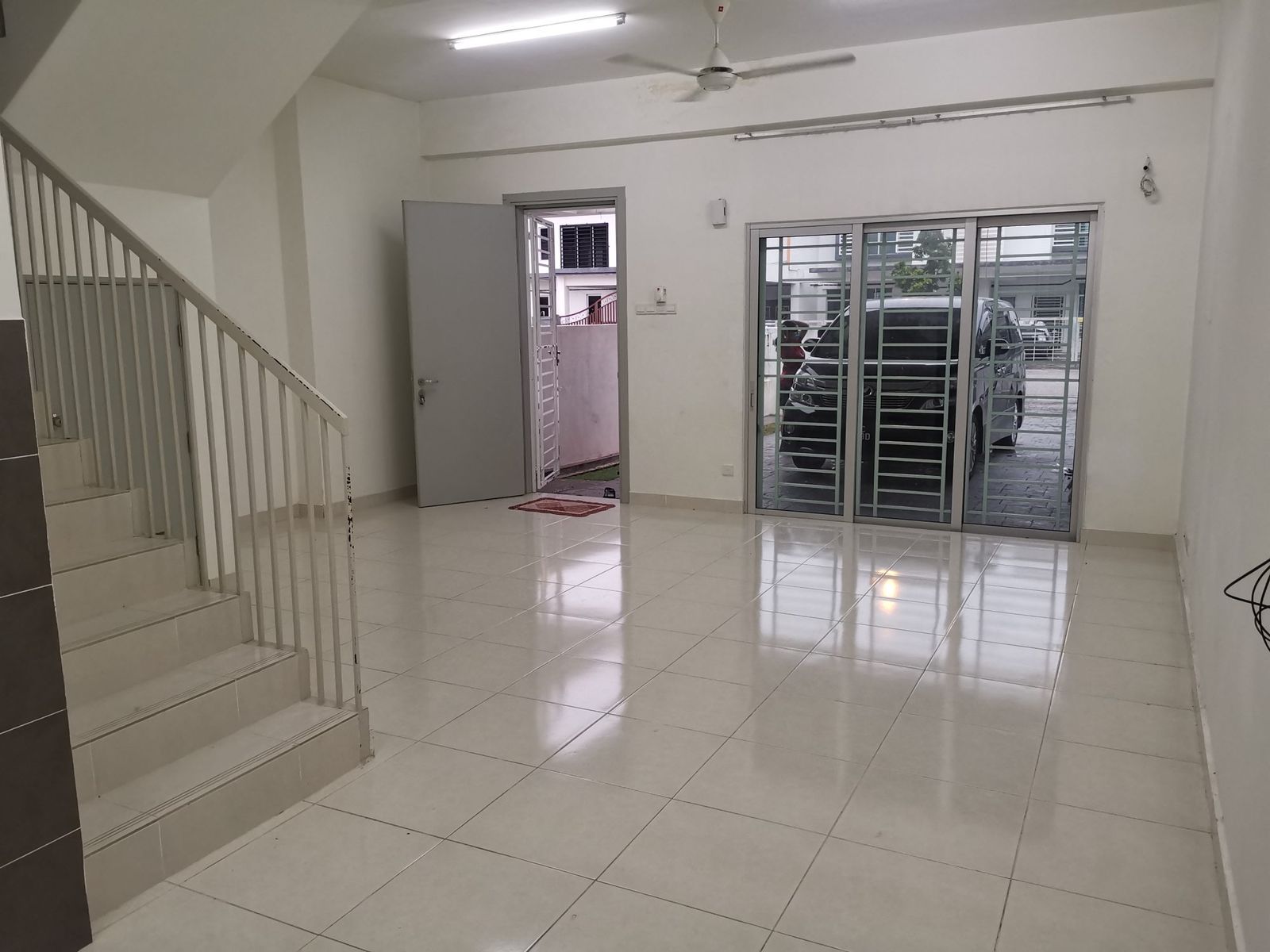Hill Park Cherry 3 4-Bedroom Double Storey Terrace Home - Image 2