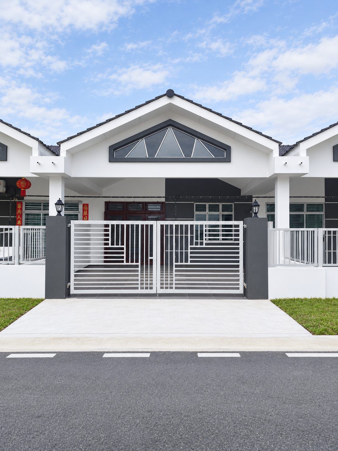 Exterior - 4-Bedroom Single Storey Terrace House @ Bandar Putra Kulai | G&G | 24x75 | RM2,200 nego - Image 1