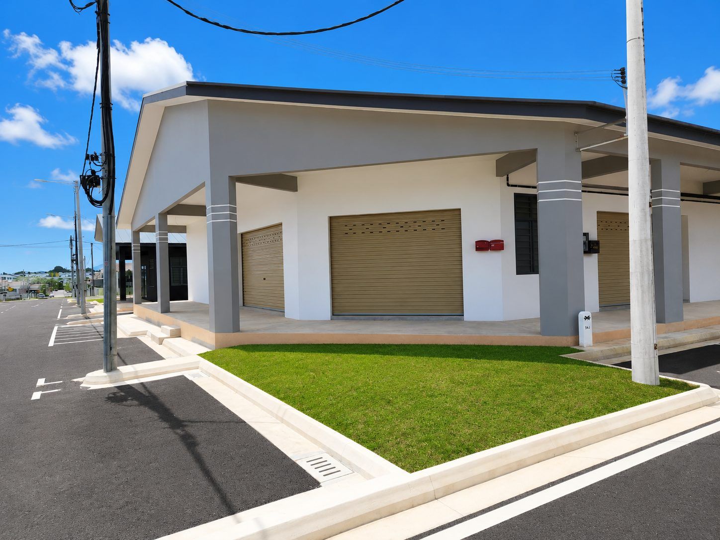Single Storey Shop Corner Lot Jalan Puyuh 16 Bandar Putra Kulai | RM2,500 Rental - Image 1
