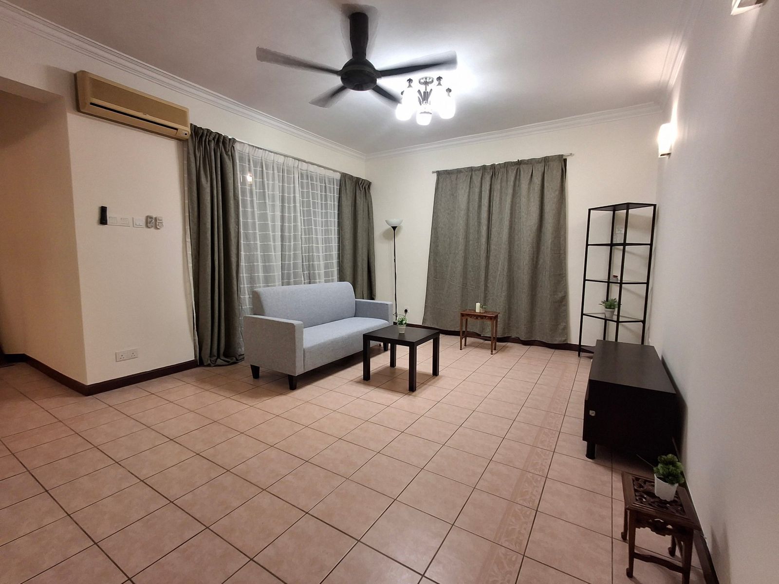 Living room - Spacious Fully Furnished Condo in Dutamas - Image 1