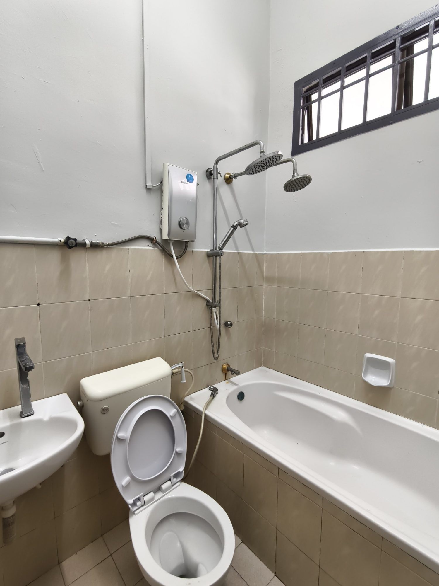 Oversized Land Single Storey House Taman Kulai Utama | 2,465 sqft Land | RM560K - Image 6