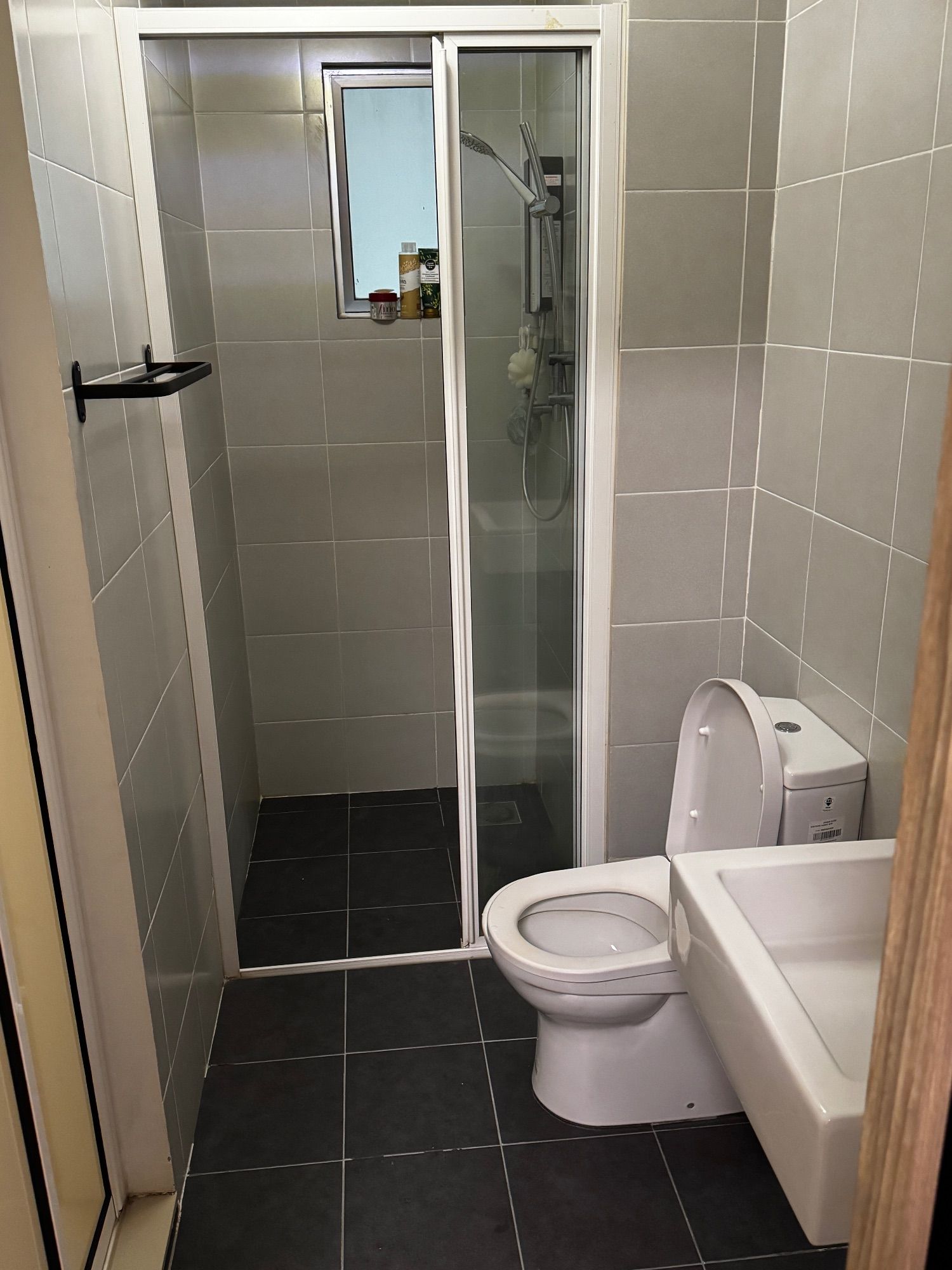 Bathroom - Duplex Condominium For Sale In Southville City-Cerrado Residential Suite - Image 16