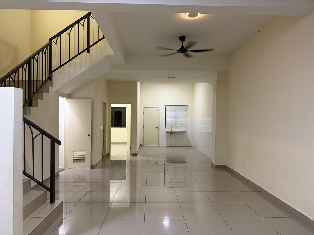 FOR SALE DOUBLE STOREY MONET SPRINGTIME, SUNSURIA CITY KOTA WARISAN  - Image 1