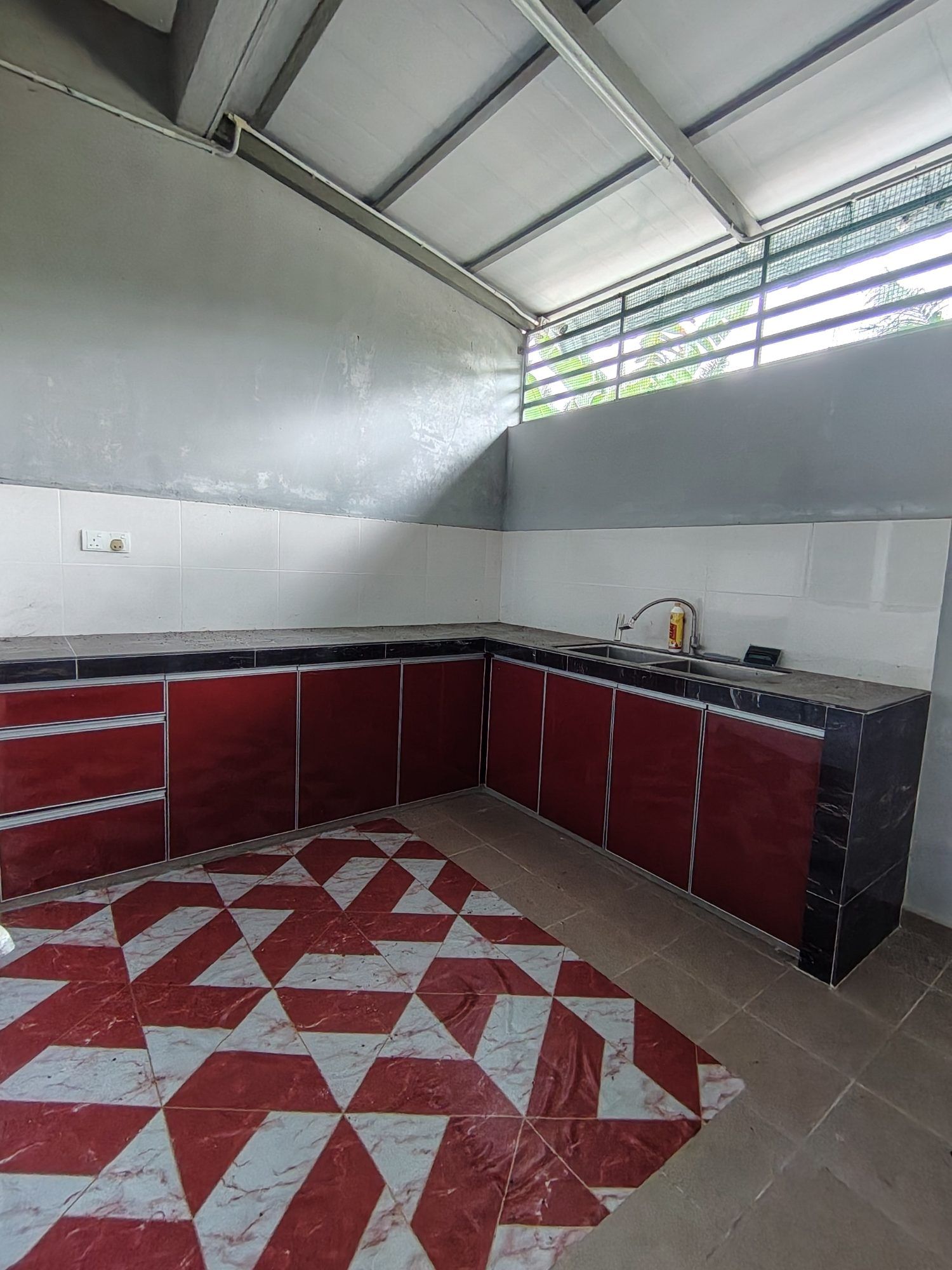 Kitchen -  TERES 2 TINGKAT DESA SALAK PEKERTI, SEPANG - Image 5