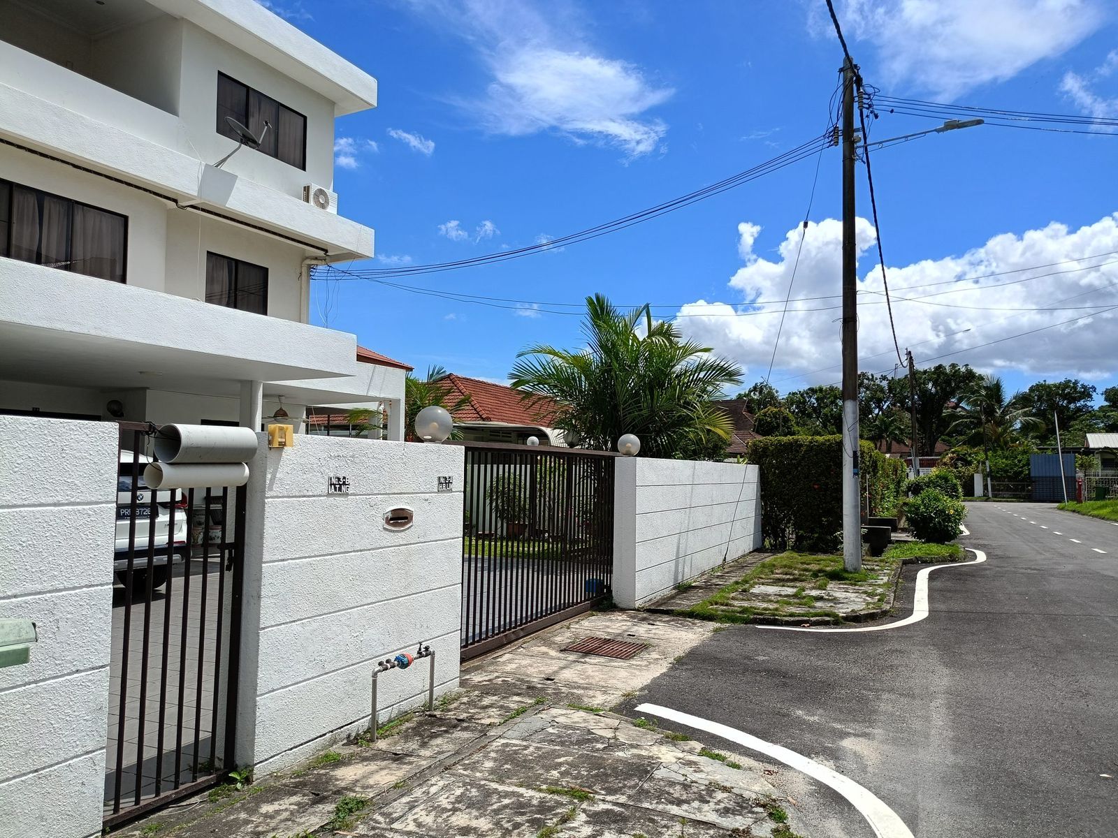 3 storey Luxury Bungalow at Solok Cantonment Pulau Tikus Penang  - Image 19