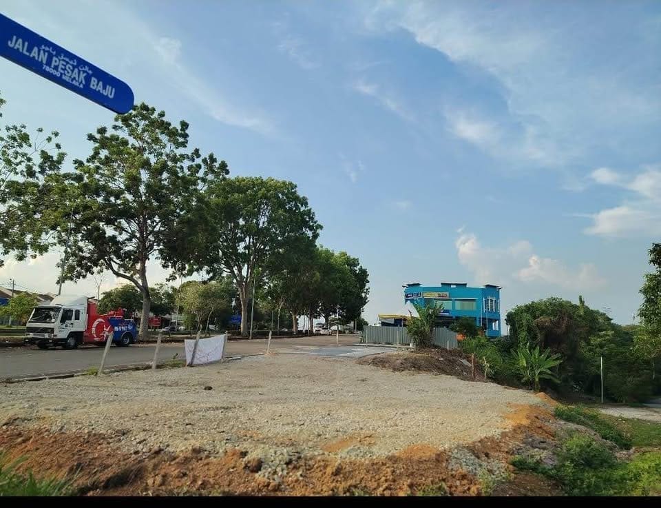 AMJ Mainroad Commercial/Workshop land for Rent - Image 1