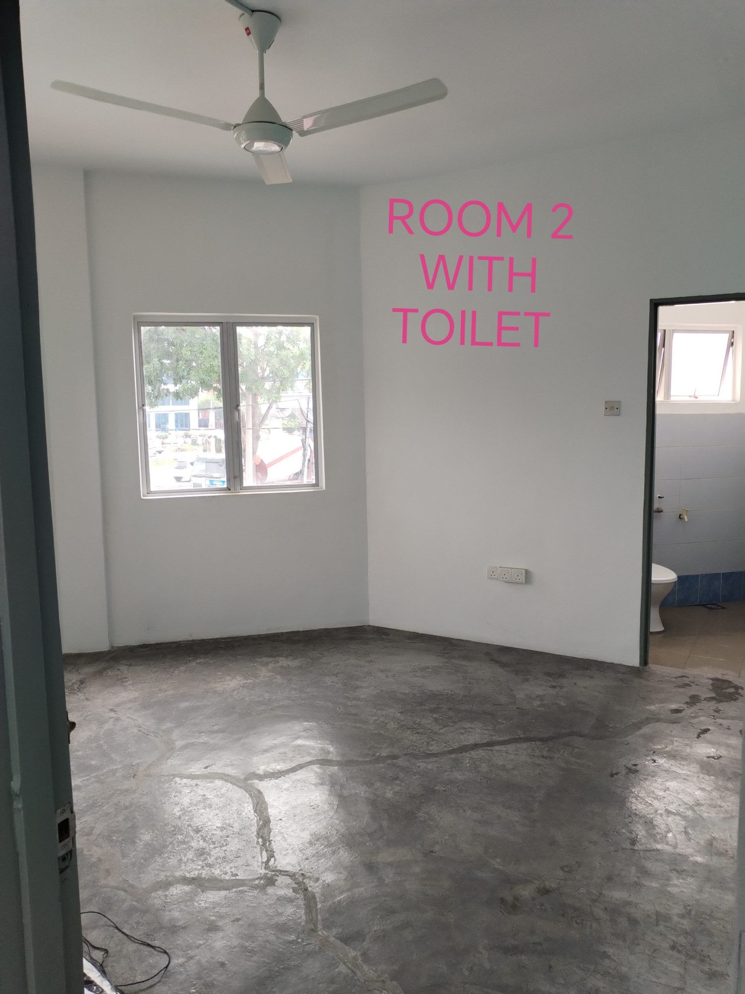 Bedroom - Spacious Apartment Main Road Frontage - Image 2