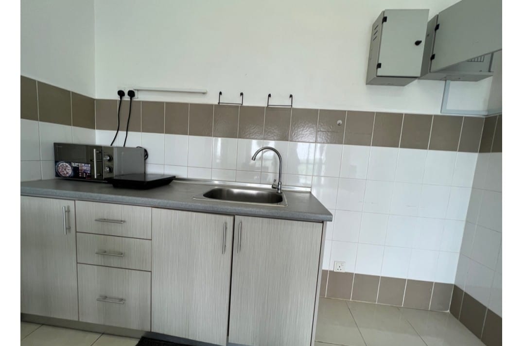 I residence Kota damansara studio for sell 出售公寓 petaling jaya  - Image 4