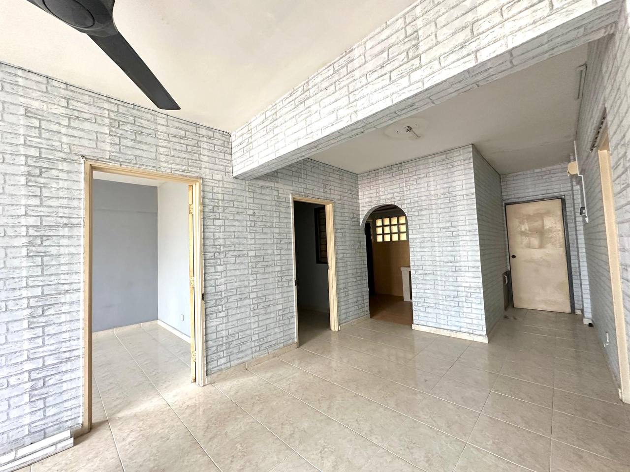 Good for investment, near MRT,  Flat Taman Aman Putra, Jinjang Utara, Kuala Lumpur. - Image 5