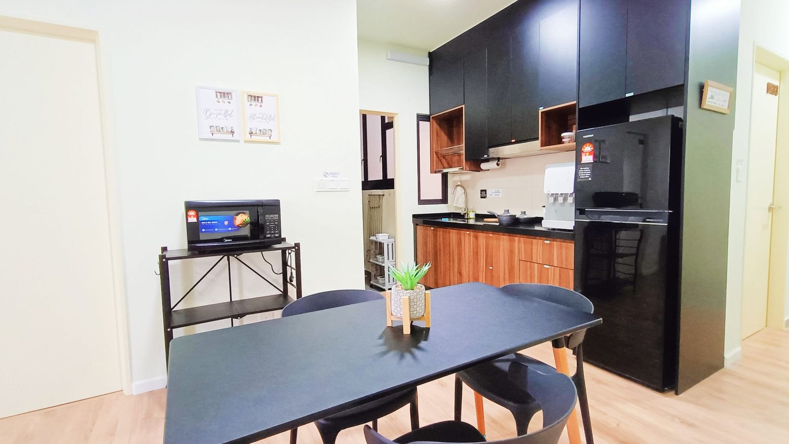 Kitchen - Dian Residency Seksyen 13 Shah Alam Spacious Master Bedroom For Rent. Nearby MSU. - Image 10