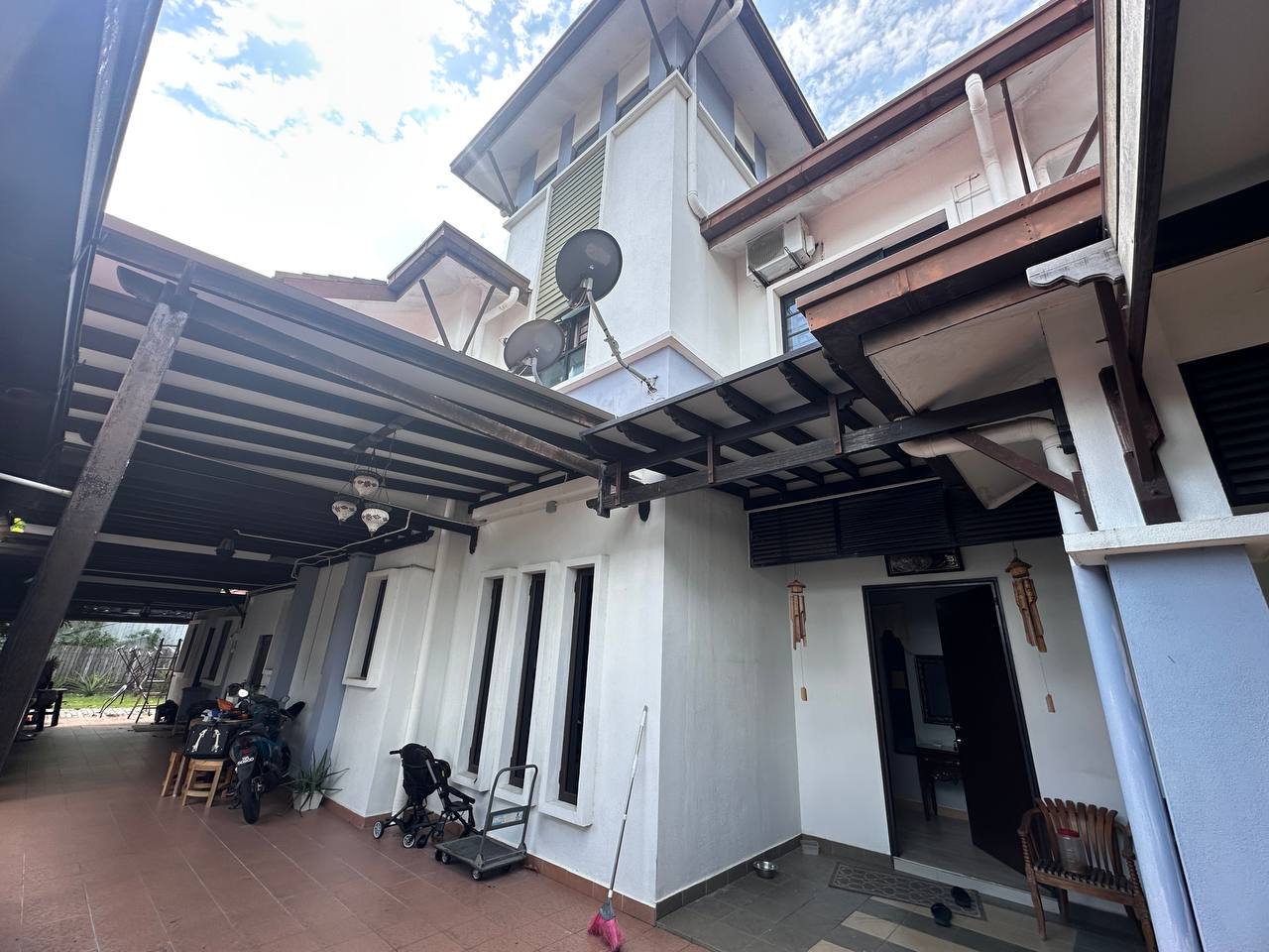 🔥🔥NICE UNIT🔥🔥 Renovated and Extended, Corner Lot Double Storey Bungalow  with Private Swimming Pool Laman Kekwa, Nilai Impian. Negeri Sembilan. - Image 14