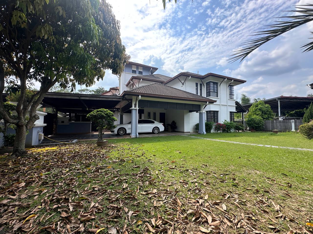 🔥🔥NICE UNIT🔥🔥 Renovated and Extended, Corner Lot Double Storey Bungalow  with Private Swimming Pool Laman Kekwa, Nilai Impian. Negeri Sembilan. - Image 3