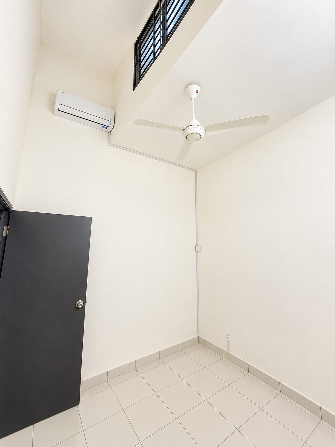 Single Storey Terrace House for Rent @ Jalan Murai, Bandar Putra Kulai - Image 8