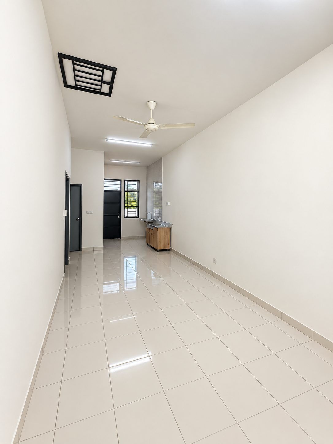 Single Storey Terrace House for Rent @ Jalan Murai, Bandar Putra Kulai - Image 6