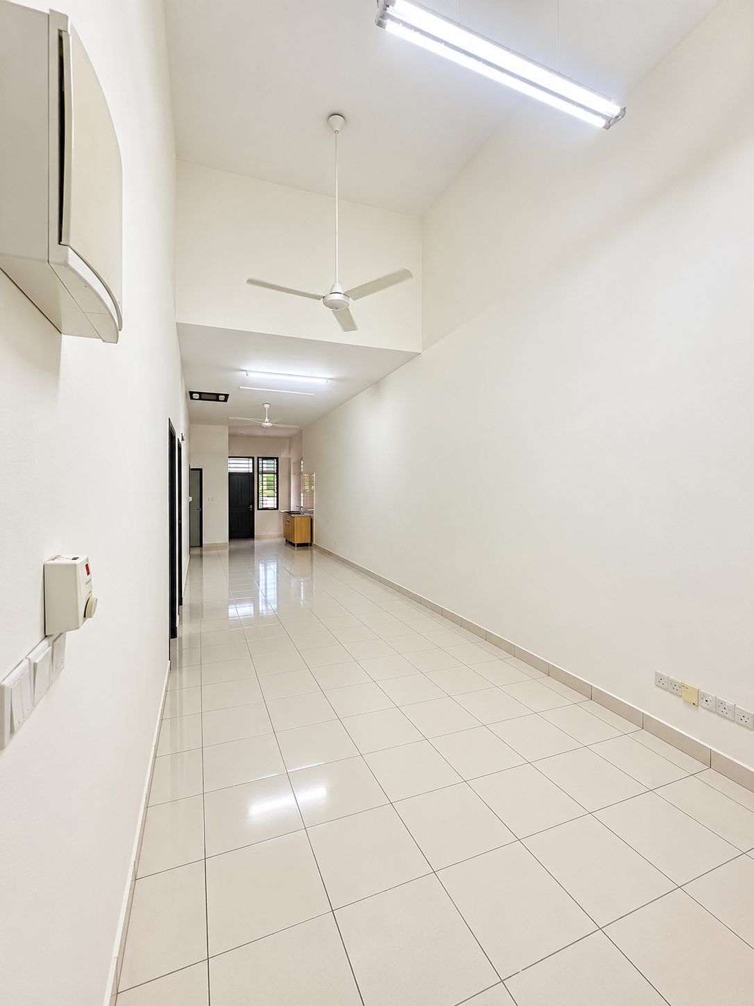 Single Storey Terrace House for Rent @ Jalan Murai, Bandar Putra Kulai - Image 7