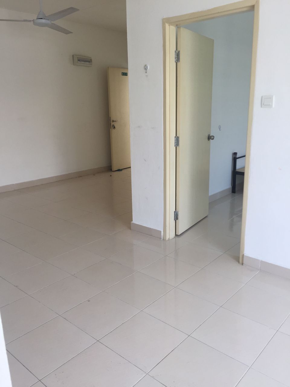 APARTMENT BANDAR SIERRA FOR SALE - Image 7