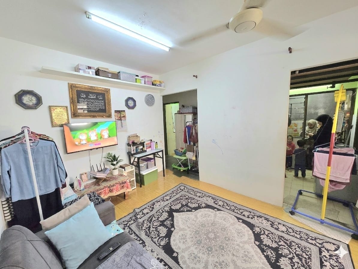 View - TAMAN PUCHONG INDAH UNTUK DIJUAL!!️ PANGSAPURI SEROJA RM149K | 3 BILIK | 2 BILIK AIR | HARGA BAWAH RM150K - Image 7