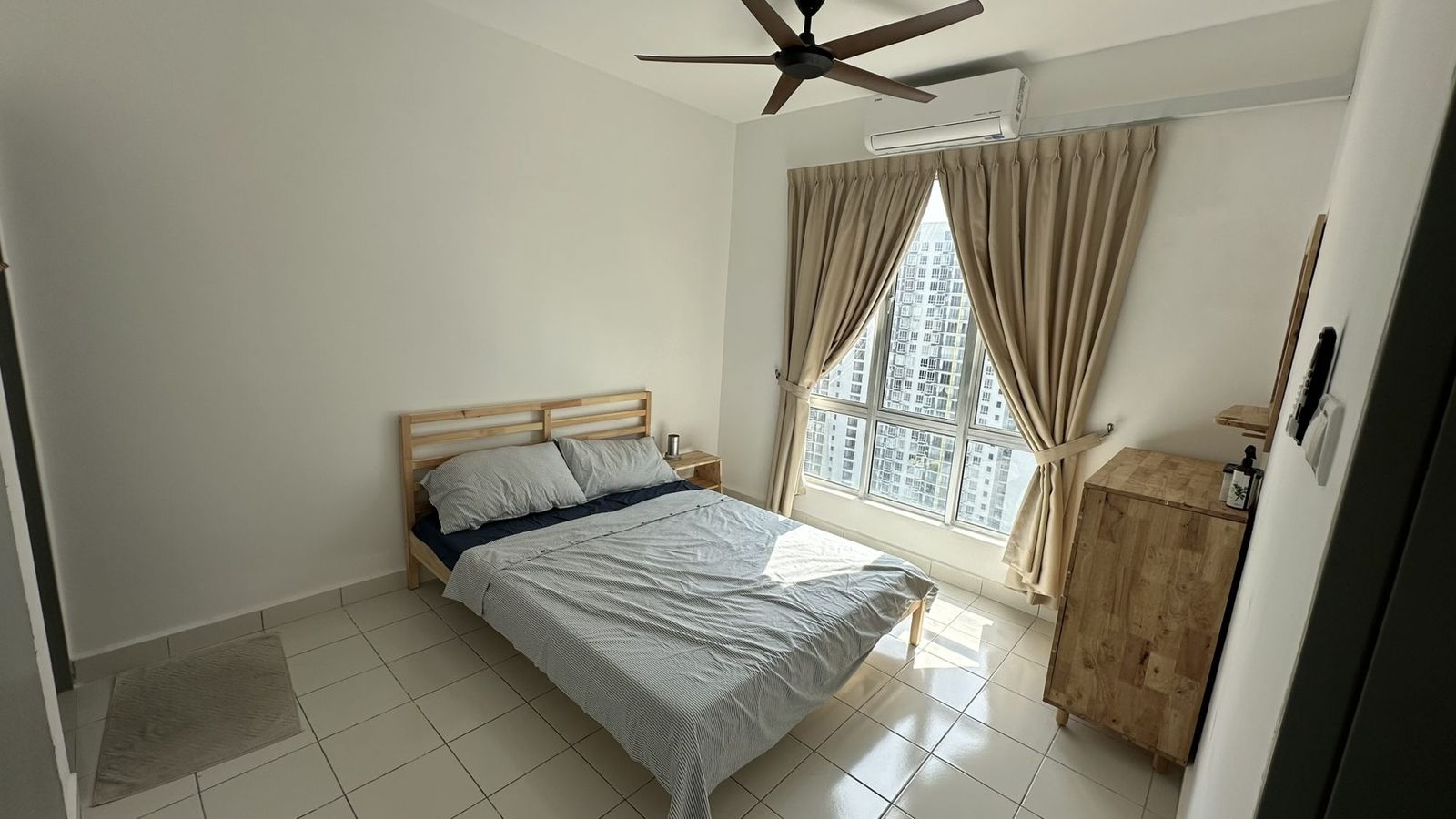Master bedroom -  Residensi Seri Serindit, Bukit Serindit - Image 5