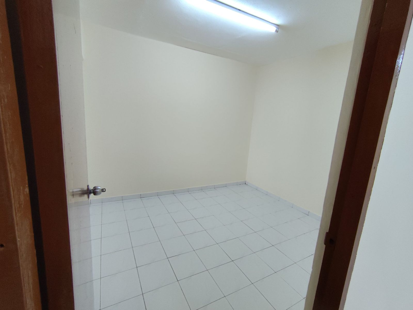Bedroom - OWNER DIRECT | 3BR 2Bath | 9th Floor | 700 sqft | Taman Petaling Utama | RM179K - Image 2