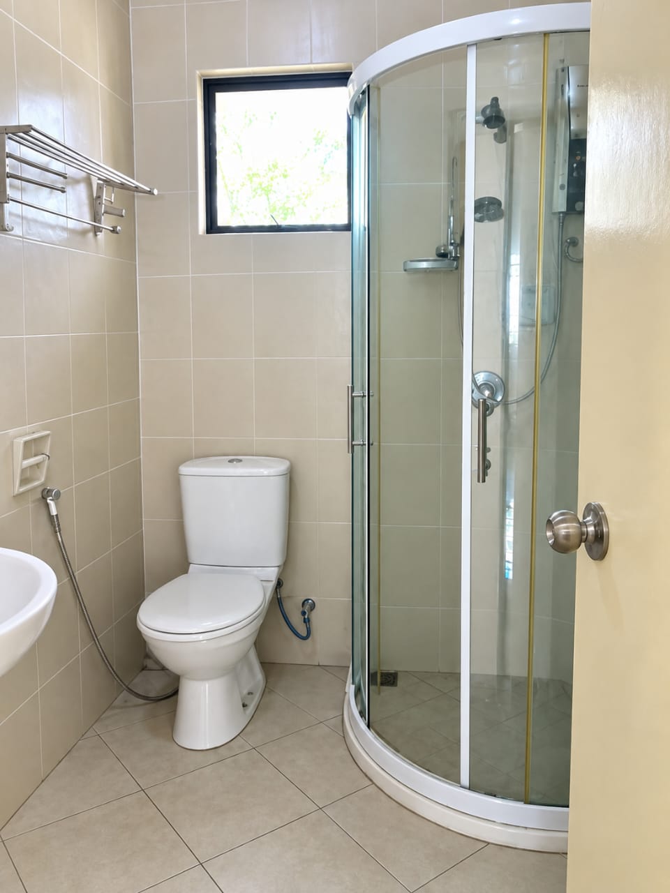 A Home Waiting For You ! - Image 7