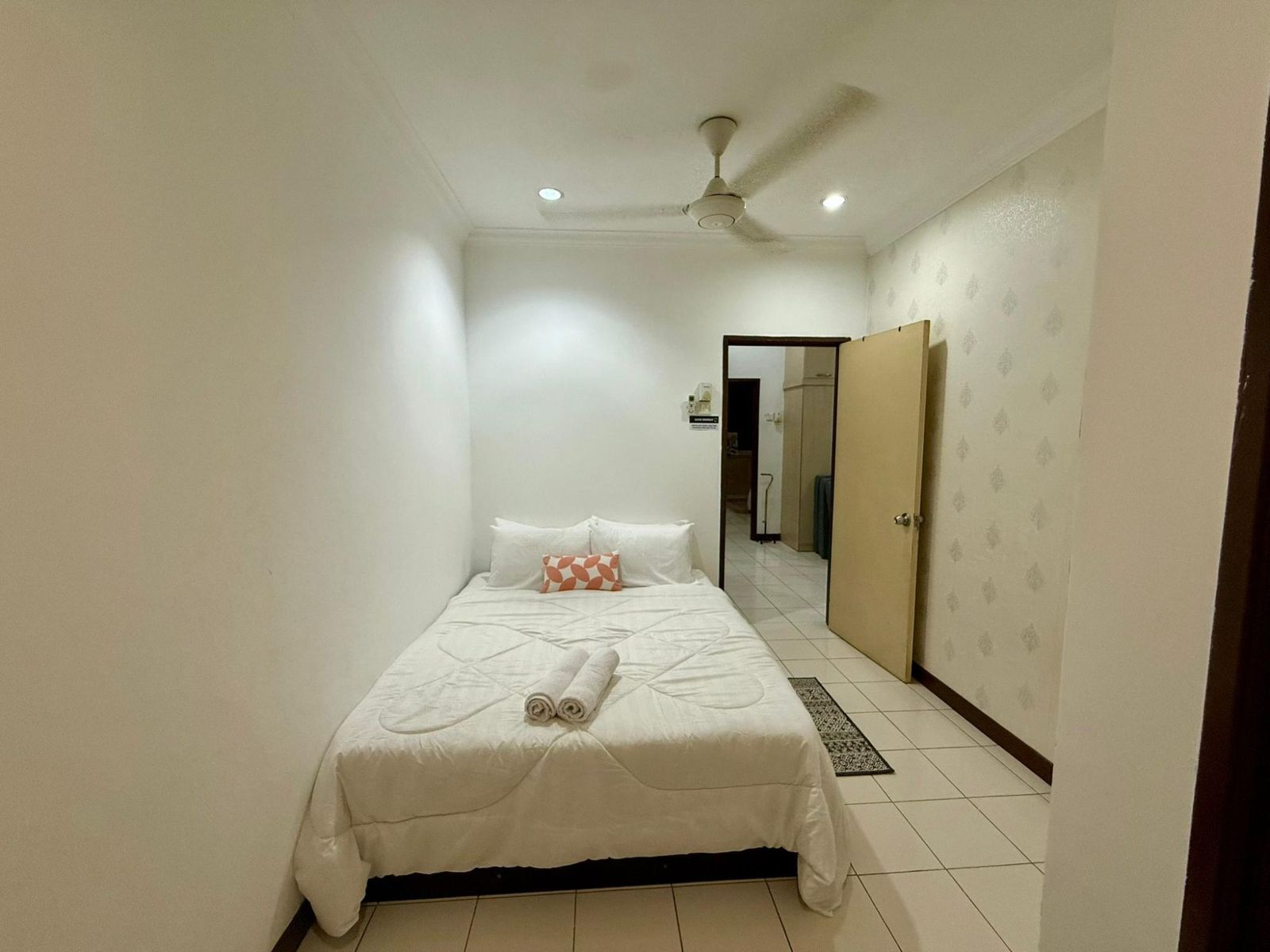 END LOT JALAN PLUMBUM, SEK 7 SHAH ALAM BELOW MARKET - Image 14
