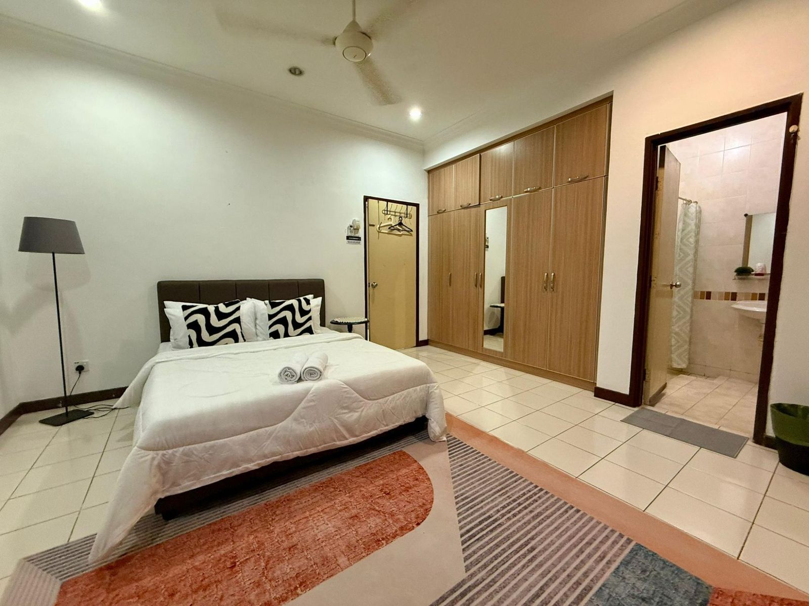END LOT JALAN PLUMBUM, SEK 7 SHAH ALAM BELOW MARKET - Image 12