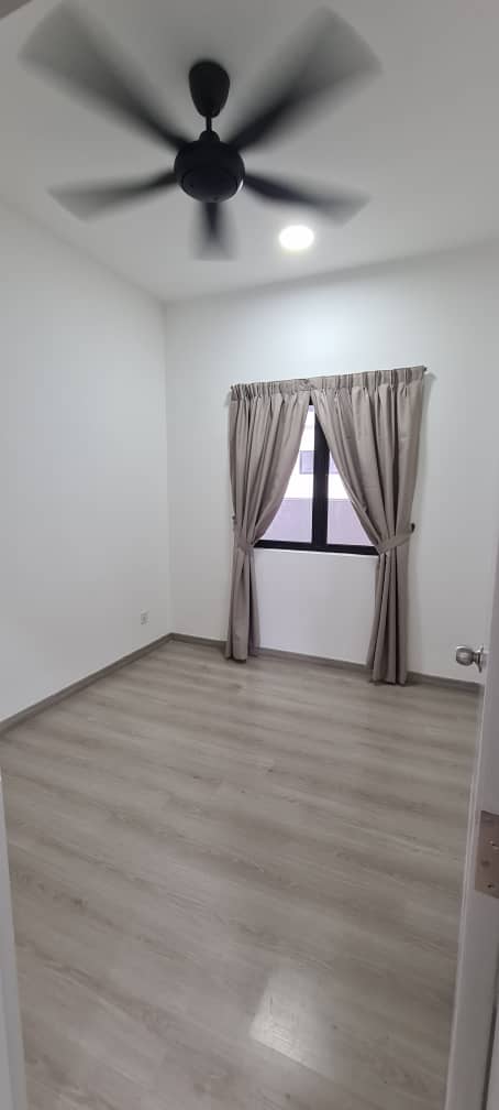 The Hamstead 3 Bedrooms Unit For Rent - Image 5