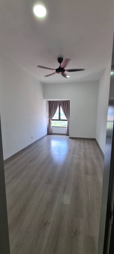 The Hamstead 3 Bedrooms Unit For Rent - Image 6