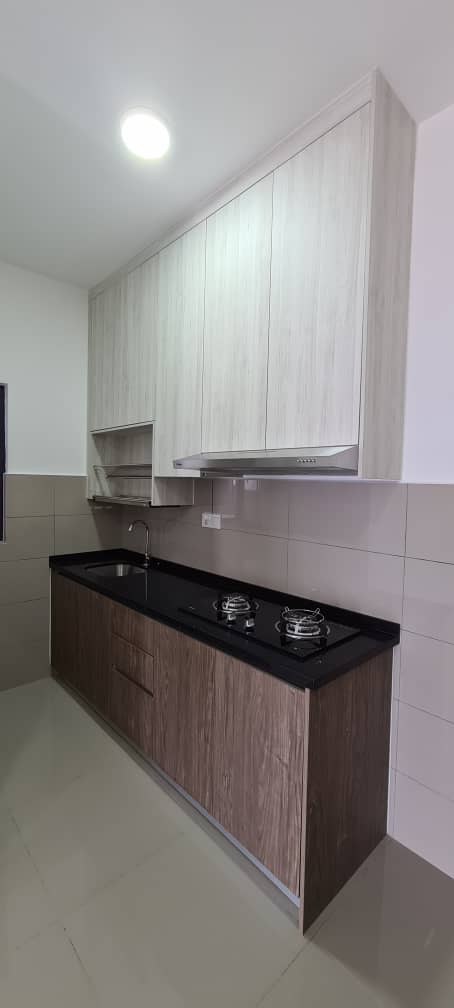 The Hamstead 3 Bedrooms Unit For Rent - Image 3