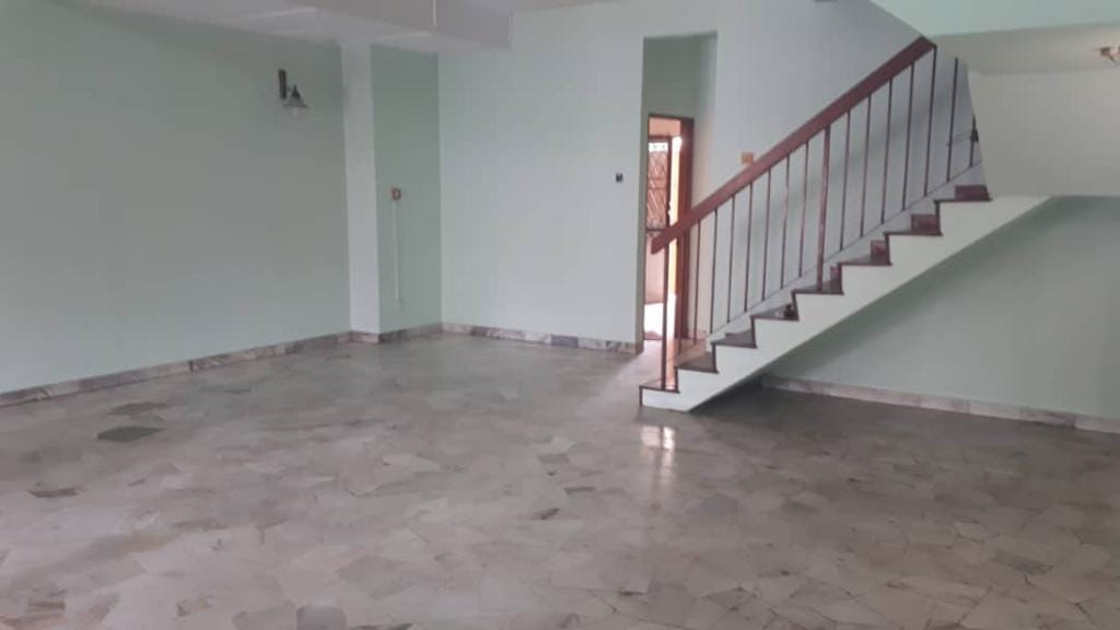 Good Location Klang Town 2 Storey Linked House - Image 3
