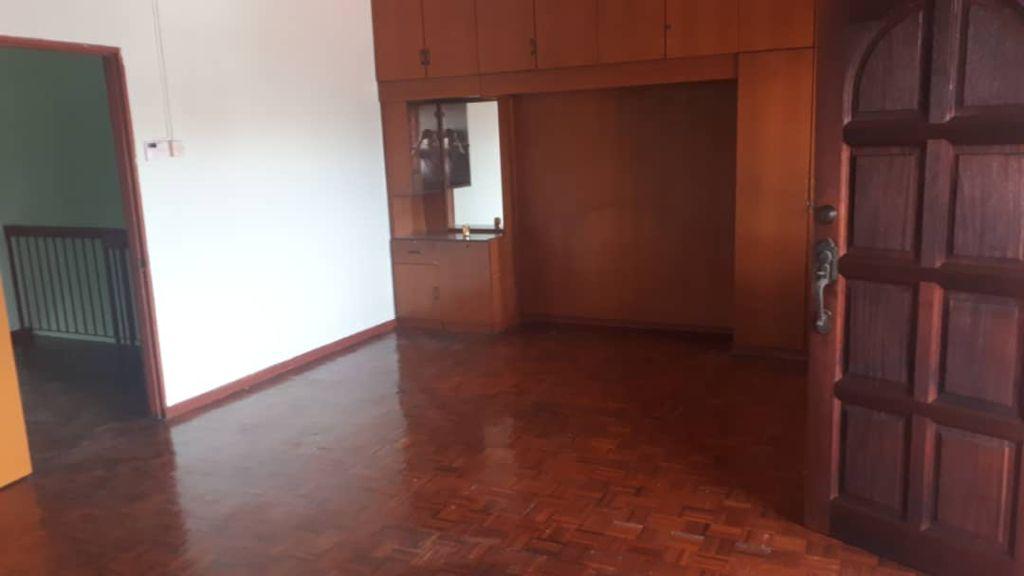 Good Location Klang Town 2 Storey Linked House - Image 5