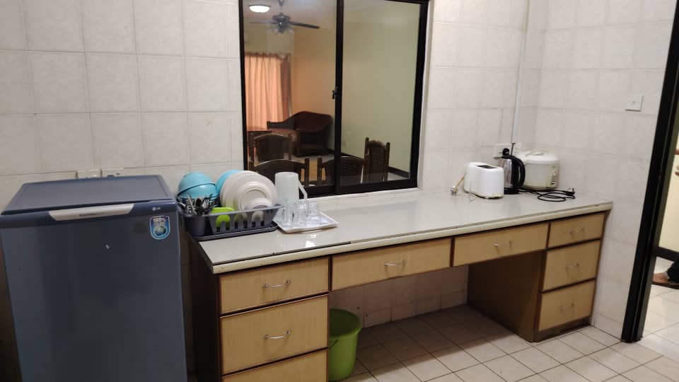 🏠 FOR SALE | MARINA COURT RESORT CONDOMINIUM, KK CITY - Image 4