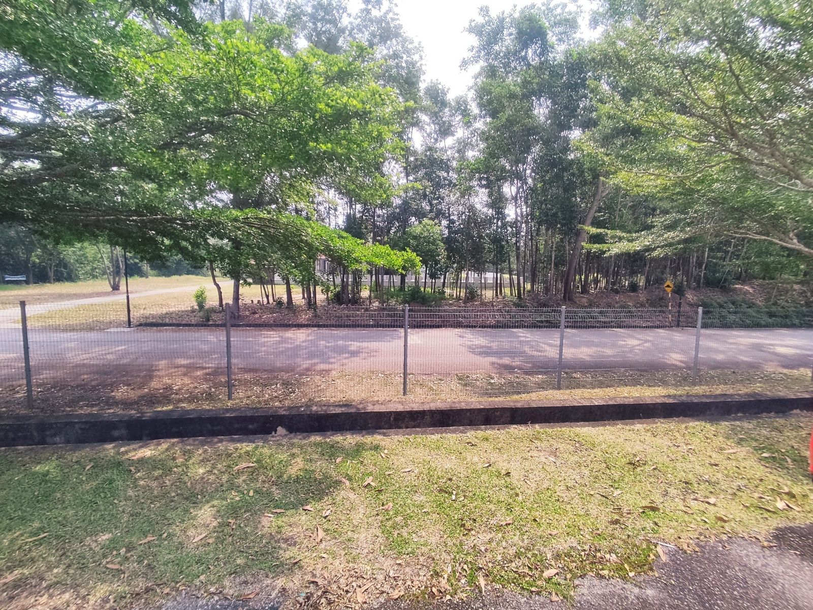 Superlink Terrace Taman Belia Antarabangsa Ayer Keroh 24x70 4 Bedroom - Image 2