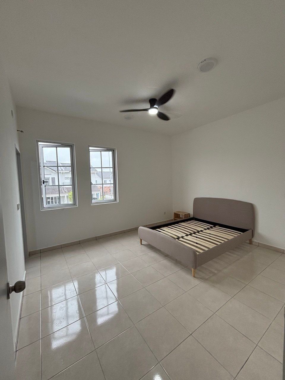 BANDAR BARU SALAK TINGGI, M SENYUMIA BRAND NEW HOUSE FOR RENT - Image 15