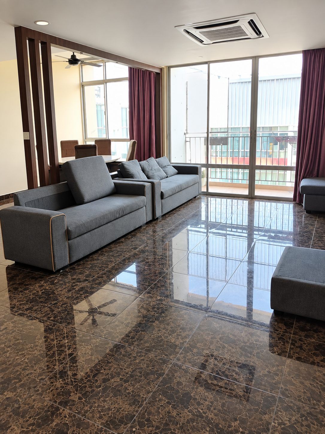 Living room - Greenfield Regency Tampoi Penthouse | 4+1 Rooms | 1,774 sqft | Fully Furnished | RM3,300 - Image 1